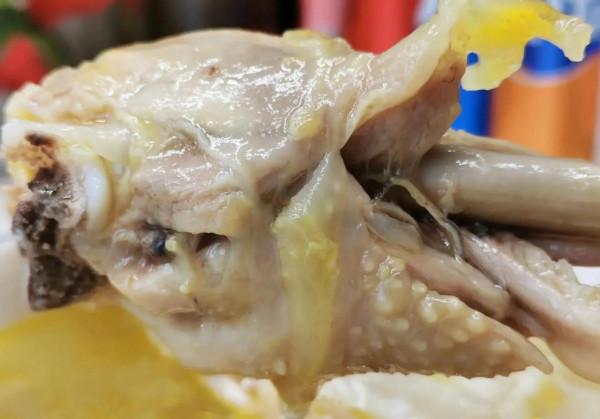 燉雞忌加什麼，怎麼做好吃？牢記2不加3技巧，雞肉不柴，滑嫩彈牙