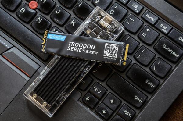可以飆到2000GB/S的固態硬碟：ORICO 迅龍SSD