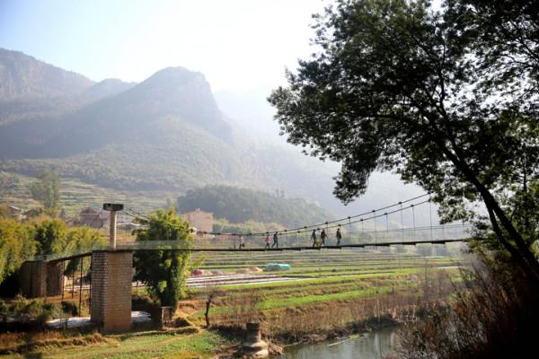 最美上村 文/左巧芝 圖/尹永權 最美上村 文/左巧芝 圖/尹永權