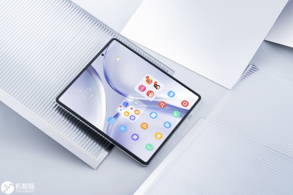 摺疊元年，2022年手機市場展望
