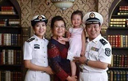 杜旭東的女兒杜金京：懷孕6個月被拋棄，父親一句話讓她任性離婚