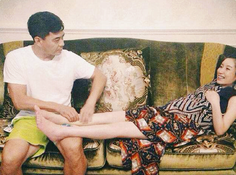 孝順的王新軍:弟弟和父親相繼離世,他陪母親熬過痛苦期 孝順的王新軍:弟弟和父親相繼離世,他陪母親熬過痛苦期