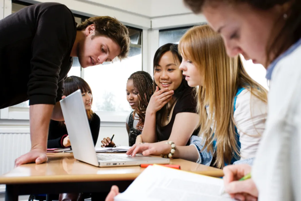 獎門人:研究表明,越單身越窮,這個世界對單身的惡意太大了… 獎門人:研究表明,越單身越窮,這個世界對單身的惡意太大了…