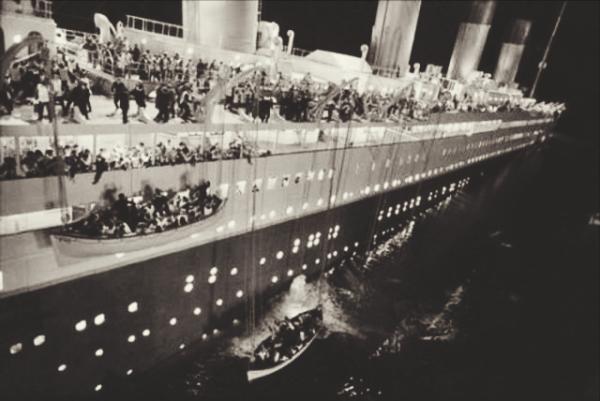 泰坦尼克號的鍋爐工,事發時坐破艇逃離,大難不死後買下香港莊園 泰坦尼克號的鍋爐工,事發時坐破艇逃離,大難不死後買下香港莊園