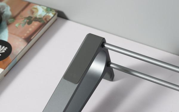 二合一支架:改善桌面的雜亂,可以當增高架用,也可以立起收納用 二合一支架:改善桌面的雜亂,可以當增高架用,也可以立起收納用