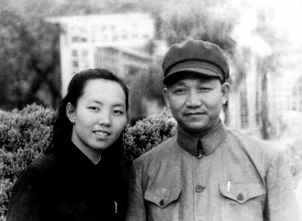 他是林彪的救命恩人,多次代林彪執掌軍權,卻在授銜前自焚身亡 他是林彪的救命恩人,多次代林彪執掌軍權,卻在授銜前自焚身亡