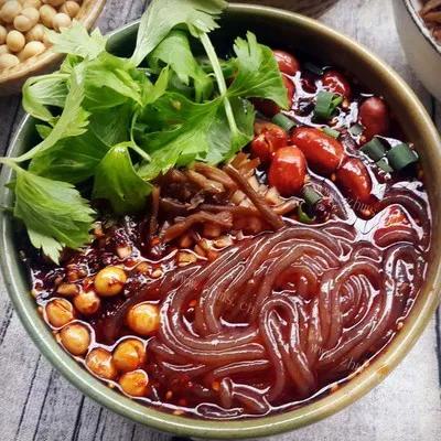 四川酸辣粉，川妹子至愛