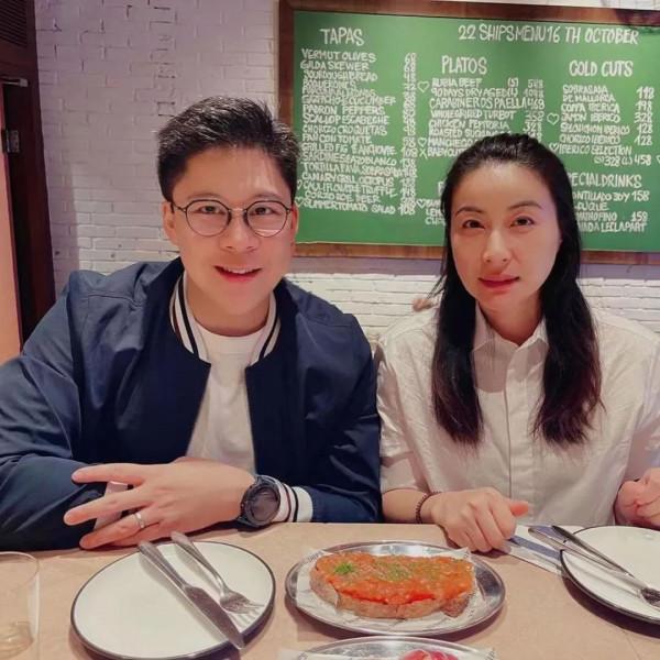 王祖藍做客霍啟剛節目，曝內地廣告費可達30億，直播帶貨全球獨有