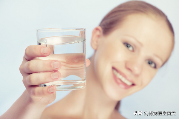 多喝水到底是養腎還是給腎臟增添負擔? 多喝水到底是養腎還是給腎臟增添負擔?