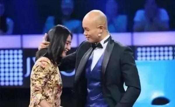 3次婚姻4次創業，得罪5大腕後想當和尚，樂嘉自毀路上的瘋狂往事