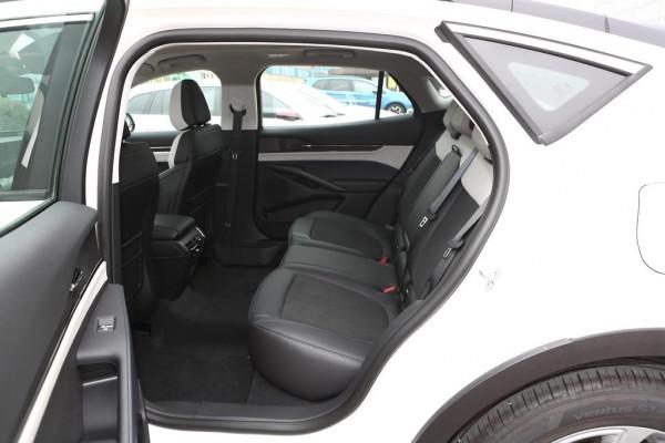 SUV還是中型的實用，這三款車，動力強、油耗低、自駕遊安全