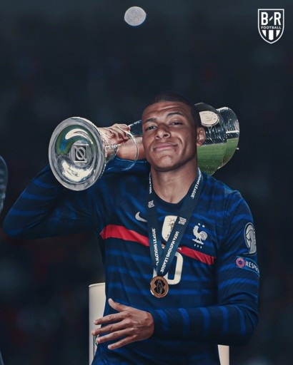 前途無量！22歲姆巴佩293場造269球+世界盃、歐國聯、金童獎