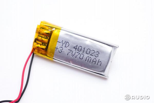 一拖二無線領夾麥克風M9拆解報告,即插即用、雙人錄製 一拖二無線領夾麥克風M9拆解報告,即插即用、雙人錄製