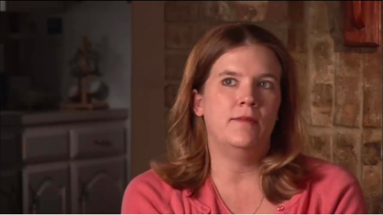 40歲女子在婚禮舉行三天前產下一嬰兒,此前根本不知道自己懷孕 40歲女子在婚禮舉行三天前產下一嬰兒,此前根本不知道自己懷孕