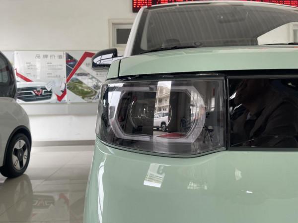 小姐姐座駕再升級，宏光MINIEV馬卡龍到店實拍