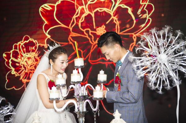 沉寂婚外情不能自拔，32歲的她後悔莫及！回首來路，幸福已遠去