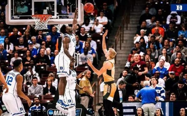 寒冰射手到潛力3D,杜克三傑在慢慢兌現天賦 寒冰射手到潛力3D,杜克三傑在慢慢兌現天賦