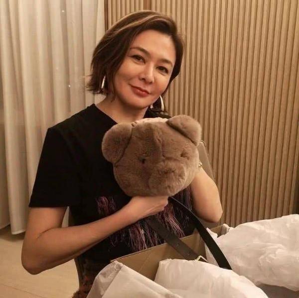 4位身家過億的明星卻無兒女繼承，只能把56億捐出去，或留給親戚