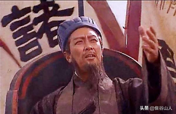 乾卦的初九爻是針對初入社會的青年才俊而言的,應該韜光養晦 乾卦的初九爻是針對初入社會的青年才俊而言的,應該韜光養晦