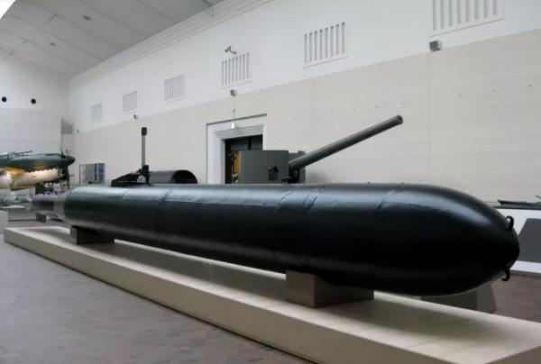 迴天魚雷：二戰時日本的奇葩傑作，載人操控卻把艙門都給你焊死？