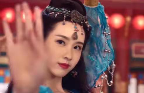 楊冪重現異域造型出圈!回望娛樂圈10位女星或清冷或明豔,太養眼 楊冪重現異域造型出圈!回望娛樂圈10位女星或清冷或明豔,太養眼