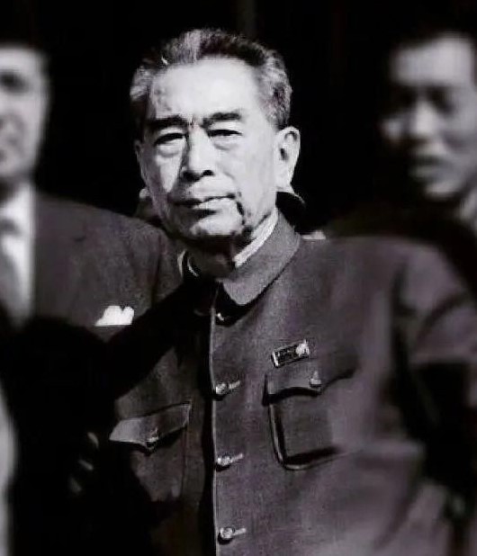 71年主席接見韓先楚,韓先楚提及陳再道近況,主席:讓他跟著你幹 71年主席接見韓先楚,韓先楚提及陳再道近況,主席:讓他跟著你幹