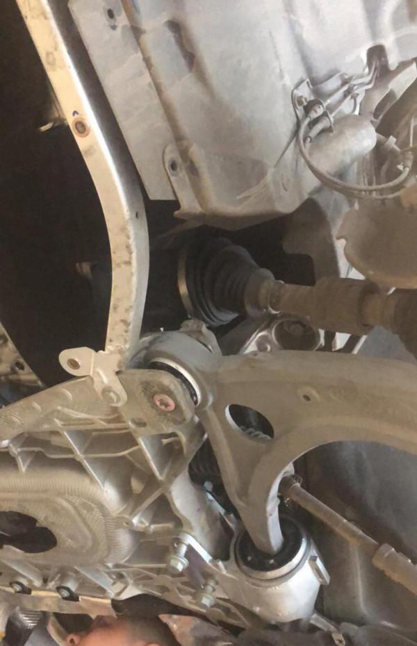 發現運動版剎車踏板底下呼嚕呼嚕的振動怎麼解決? 發現運動版剎車踏板底下呼嚕呼嚕的振動怎麼解決?