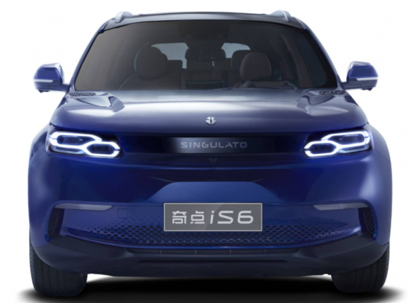 四年花80億隻造了兩輛概念車，而且連車門拉手都是用膠布粘住的