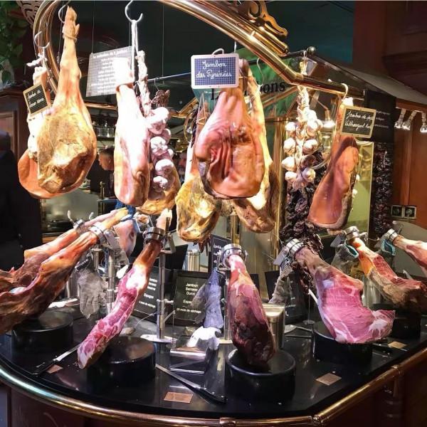 法國當地的自助餐有多豪華?頂級食材“堆成山”,芝士逾100多種 法國當地的自助餐有多豪華?頂級食材“堆成山”,芝士逾100多種