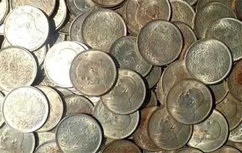 你知道民國時期的貨幣嗎？銅錢、銅元、銀元、軍券是怎麼用的？