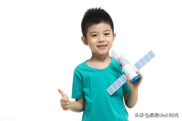 媽媽,我的玩具掉在馬桶裡了,快來幫幫我 媽媽,我的玩具掉在馬桶裡了,快來幫幫我