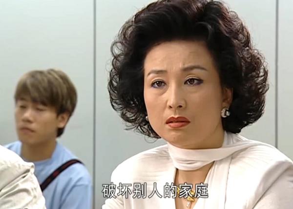 20年後再看《人魚小姐》,發現雅俐英有細思極恐的3個性格缺陷