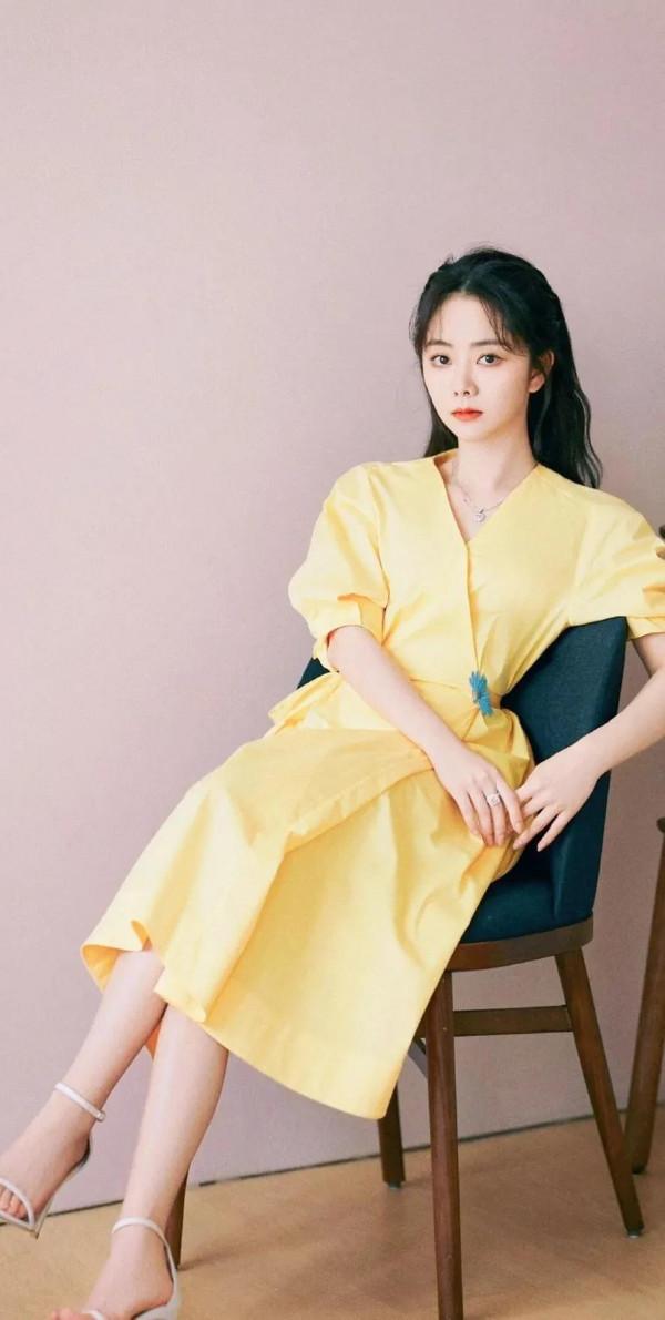 女明星的坐姿,你給誰好評? 女明星的坐姿,你給誰好評?