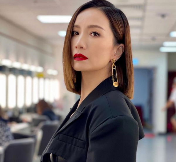 單立文為小12歲妻子慶祝生日,相戀25年仍甜蜜如初,沒子女成遺憾 單立文為小12歲妻子慶祝生日,相戀25年仍甜蜜如初,沒子女成遺憾