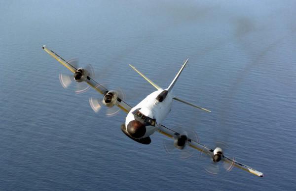 01年美國偵察機非法闖入中國領空，最終得不償失，中國得到了什麼