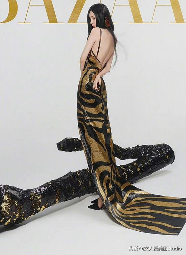 楊冪被網友吐槽是&OpenCurlyDoubleQuote;今年醜封面收割機&rdquo;，果然美女不適合假髮