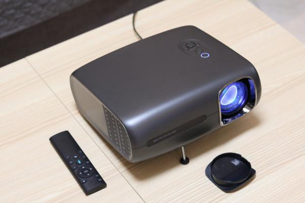 2800光源流明,搭載華為海思晶片 2800光源流明,搭載華為海思晶片