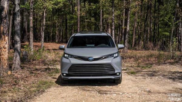 “多口之家”看過來哦！豐田塞納林地版已發售，售價46565美元起