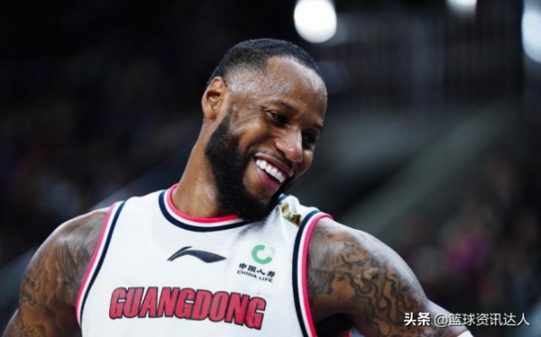 4訊息！楊鳴出征專訪，小丁缺席官宣，山東雙外動態，威姆斯官宣