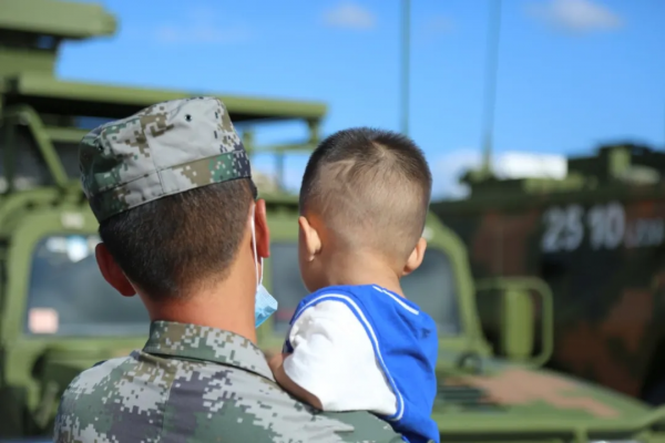 不少軍人期待隨軍政策放開