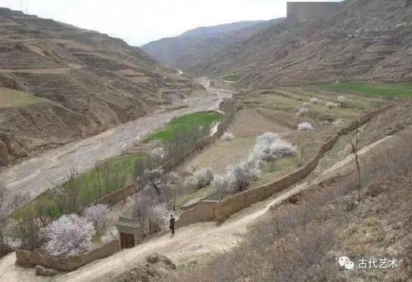 在大西北豪橫三百年的家族墓地，出土的文物太精彩