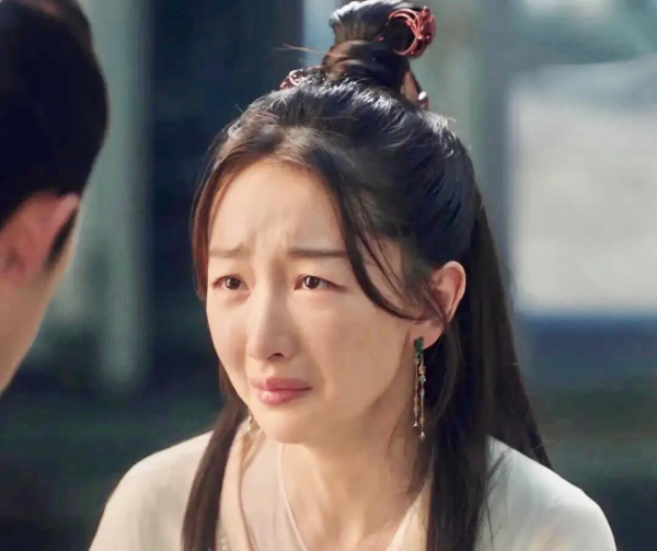 明星化妝也互相模仿？白開水妝容受追捧，有人美出圈有人像沒睡醒