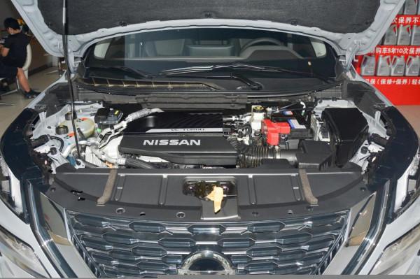 第五代途勝L VS全新奇駿  三缸機和四缸機難選擇?先看看駕駛感 第五代途勝L VS全新奇駿  三缸機和四缸機難選擇?先看看駕駛感