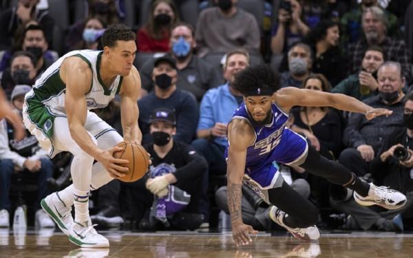 3個輔助,都帶不動的NBA核心,5年了,你還不打算兌現天賦嗎? 3個輔助,都帶不動的NBA核心,5年了,你還不打算兌現天賦嗎?