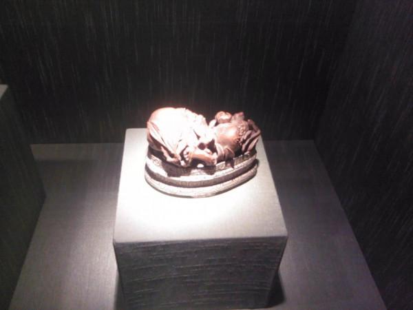 等待千年，只為再次綻放 : 記錄蘇州博物館精品瓷器