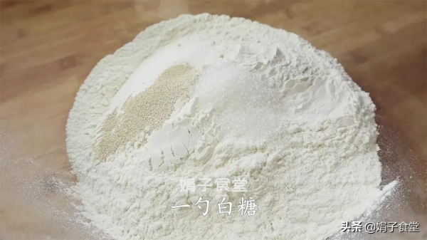 香辣豆腐包子，皮薄餡足，鮮嫩味美，一次3個吃不夠，太香了