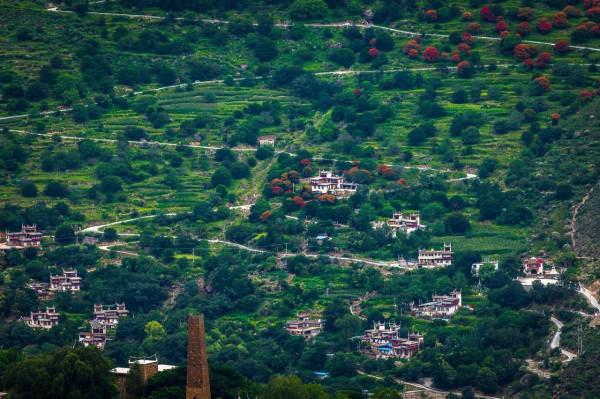 天路之行--川藏北線317+阿里南線+川藏南線318 第六篇 碉樓之鄉