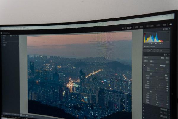 曲面帶來的不僅僅是視覺衝擊——MPG 323CQR 輕體驗