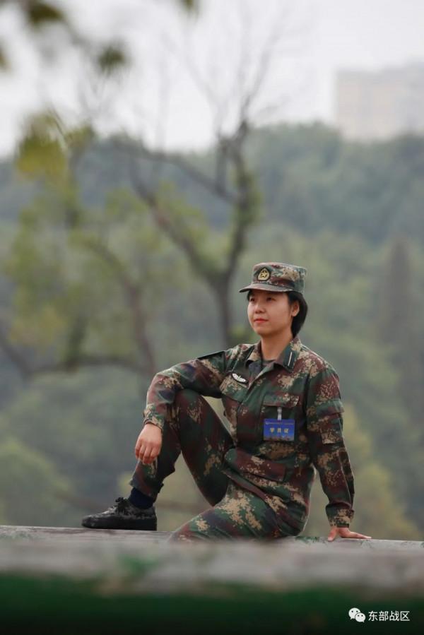 火箭軍新排長和新入職文職亮相