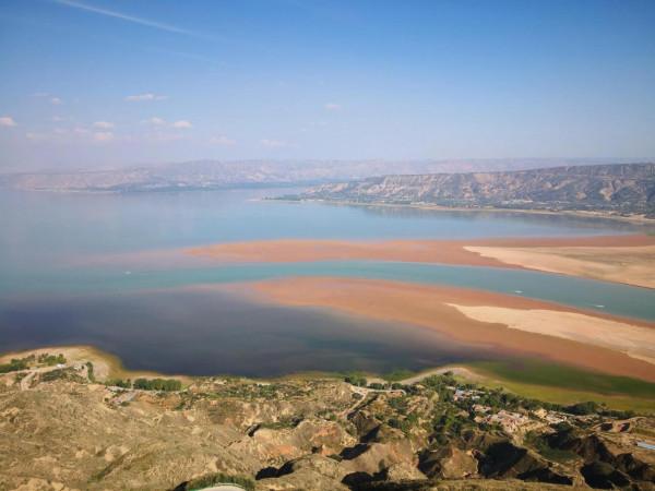 甘肅永靖炳靈湖的灘塗 甘肅永靖炳靈湖的灘塗